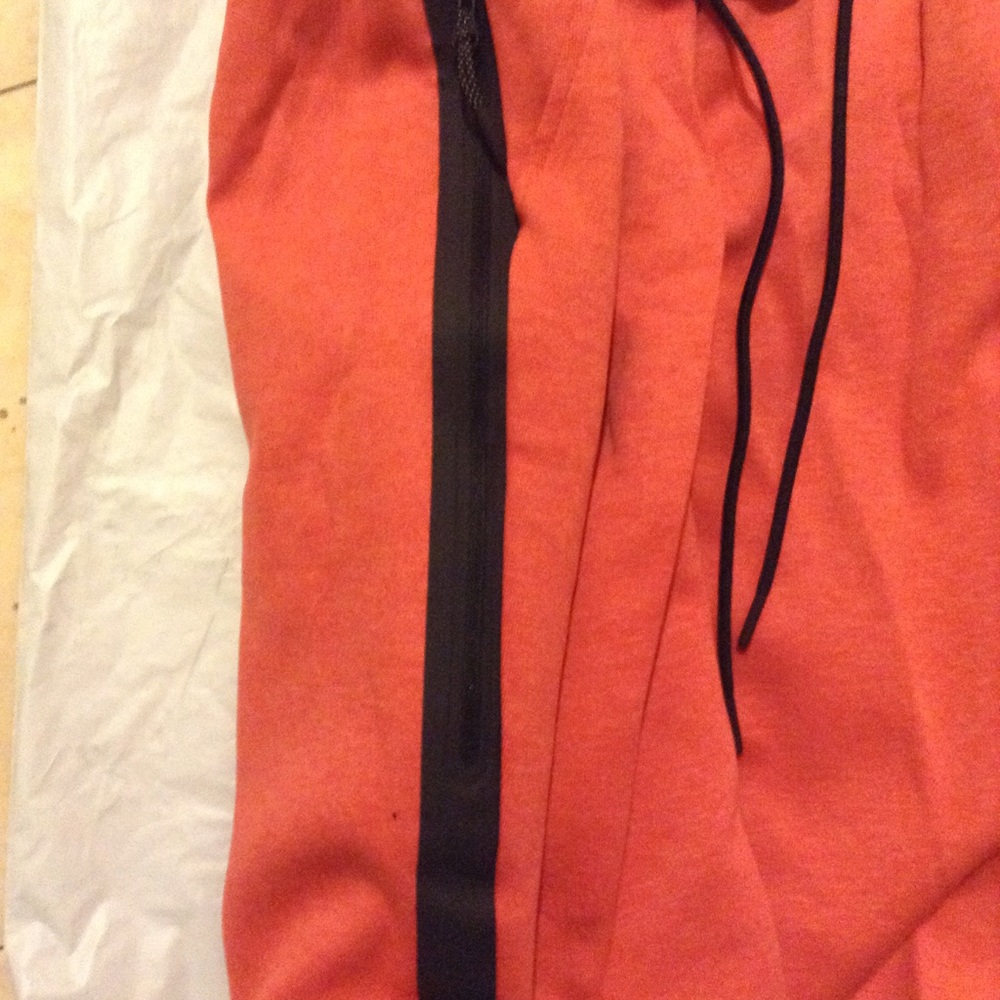Nike ‼️‼️SOLD‼️‼️ - Picture 3 of 6